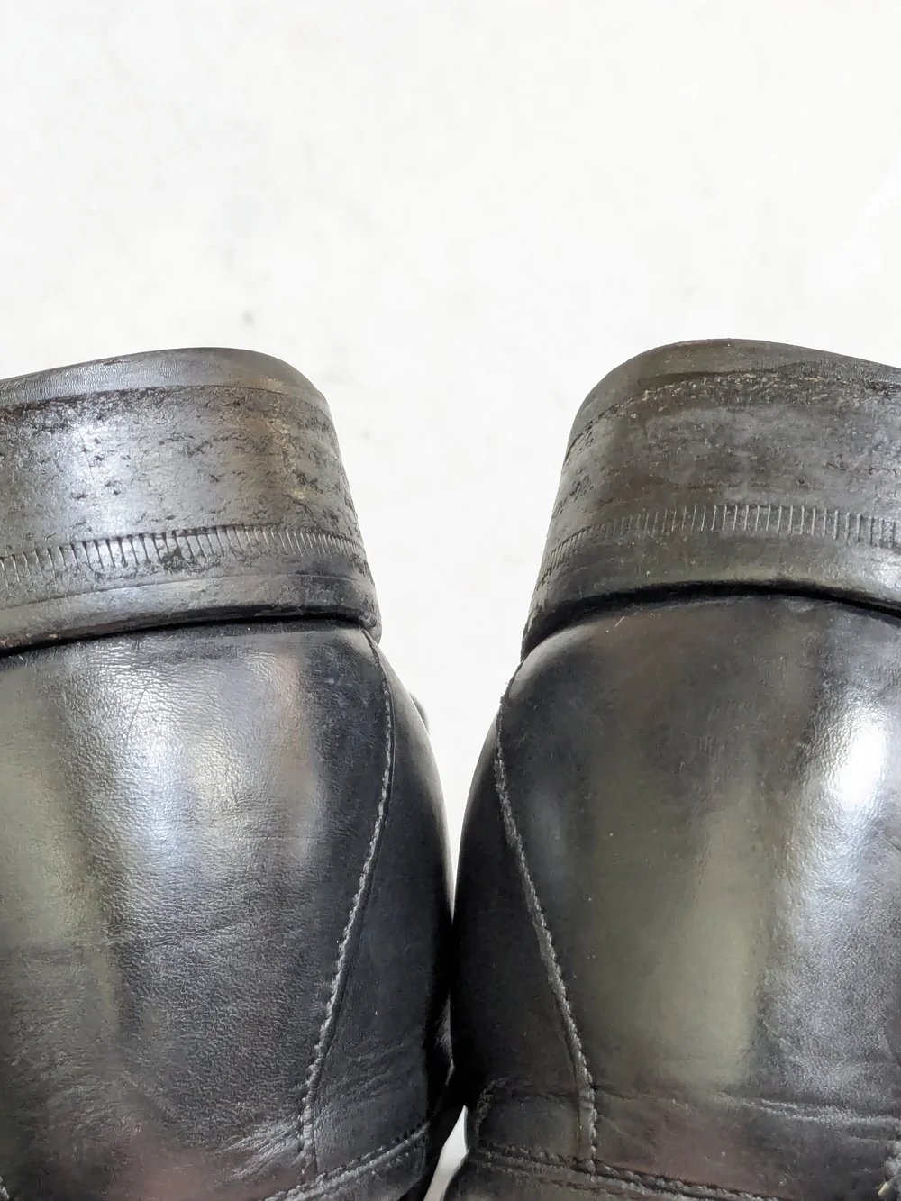 Gucci Men’s Black Leather Horsebit Loafers